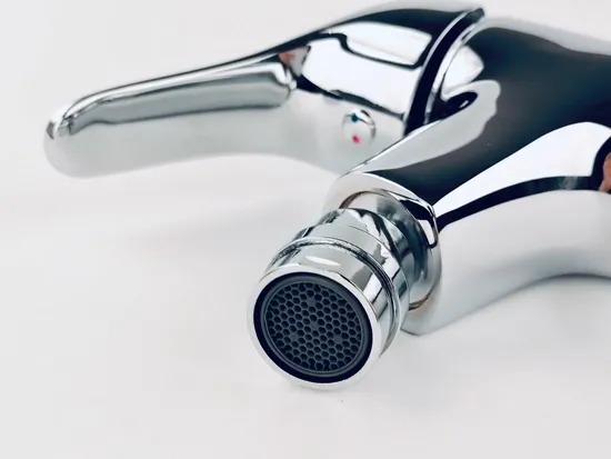 Grandi fornitori di rubinetti per doccia bidet nero opaco Rubinetti per bidet in ottone Gl21107A81 Rubinetto per bidet monocomando cromato Cina Spruzzatore d'acqua portatile per bidet dal design semplice